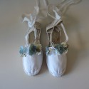 Two clips for espadrilles with powder blue flower for communion