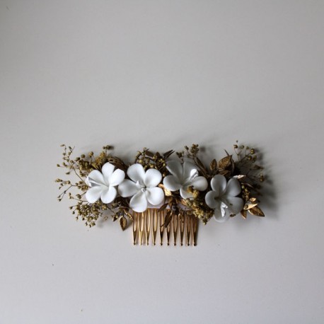 Porcelain, raffia and gold flower comb