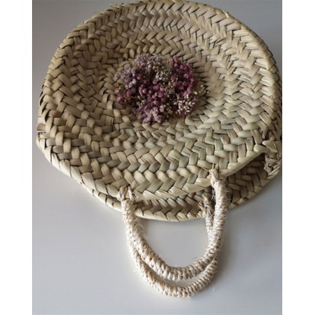 capazo de mibre redondo para niña arras con lazada y flor en tonos rosas